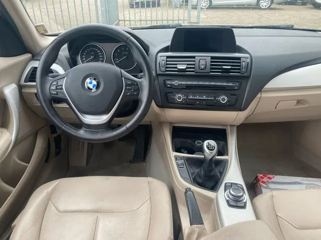 BMW 1 Serie 114i Business+ MOTOR DEFECT!! 2012 Benzine 11