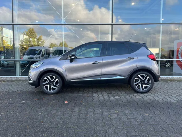 Renault Captur 1.2 TCe Helly Hansen 2015 Benzine 2