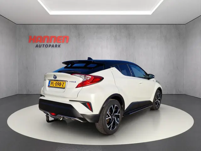 Toyota C-HR 1.8 Hybrid Bi-Tone 2017 Hybride Benzine 7