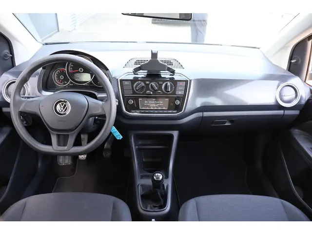 Volkswagen up! 1.0 2021 Benzine 4