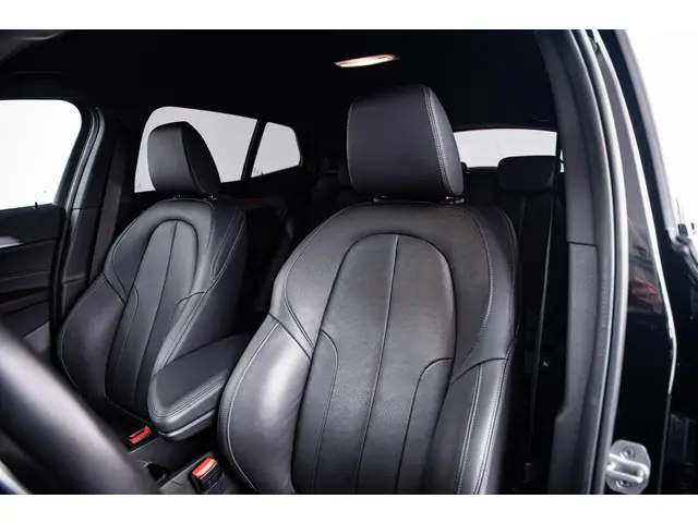 BMW X2 sDrive20i High Executive Edition 2020 Benzine 18
