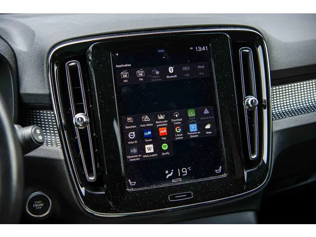 Volvo XC40 T4 190pk Geartronic R-Design 2019 Benzine 20