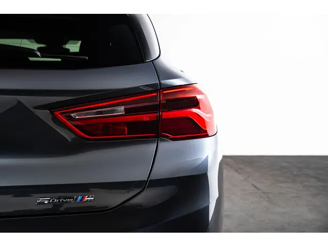 BMW X2 sDrive18i 2018 Benzine 38