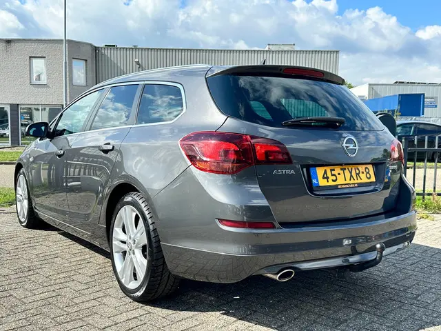 Opel Astra Sports Tourer 1.4 Turbo Sport 2012 Benzine 5