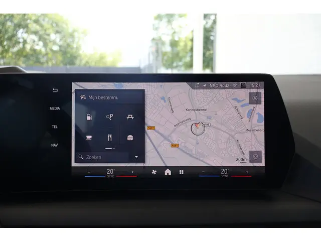 BMW 1 Serie 120 2025 Benzine 16