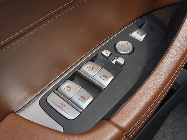 BMW X4 xDrive20i High Executive 2023 Hybride Benzine 30