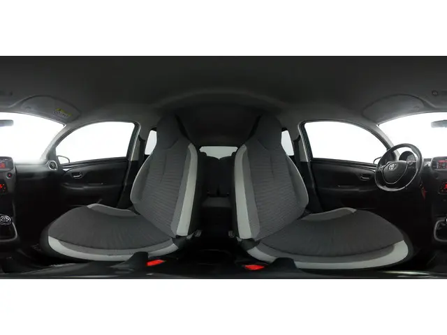 Toyota Aygo 1.0 VVT-i x-joy 2020 Benzine 46