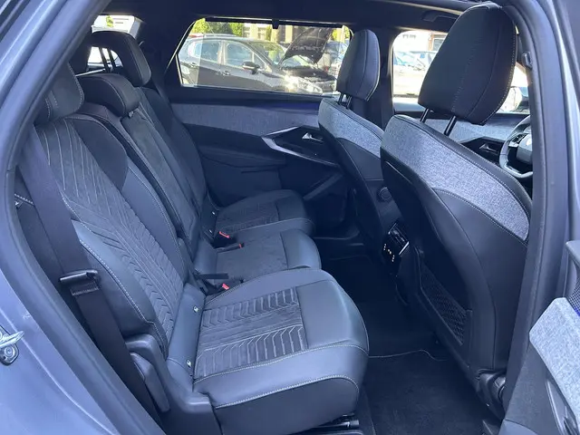 Peugeot 5008 1.2 Hybrid 145 GT 2025 Hybride Benzine 14