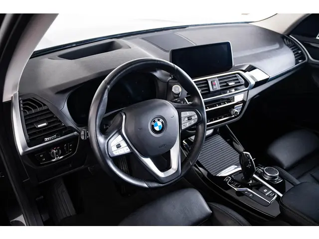 BMW X3 xDrive30i High Executive 2019 Benzine 23