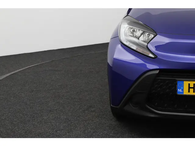 Toyota Aygo X 1.0 VVT-i MT Play 2025 Benzine 34