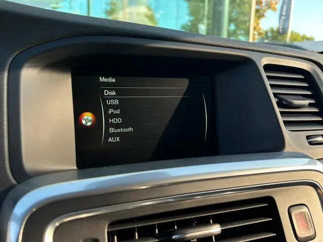 Volvo V60 2.0 T4 Summum 2016 Benzine 21