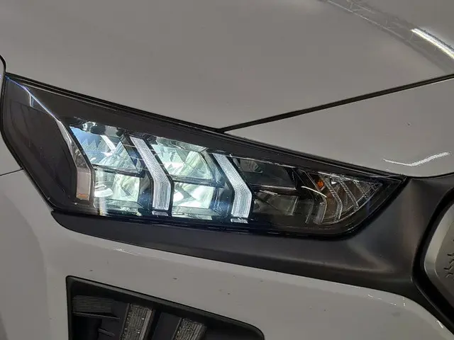 Hyundai IONIQ Premium EV 38 kWh SOH 100% 2020 Elektrisch 12