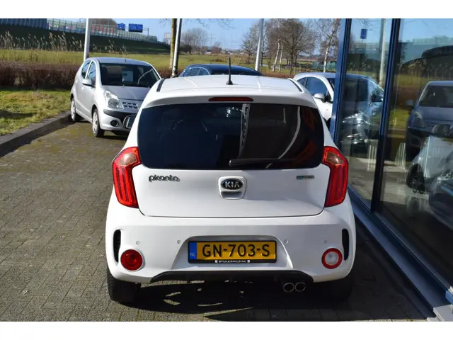 Kia Picanto 1.2 CVVT SportsLine 2015 Benzine 4