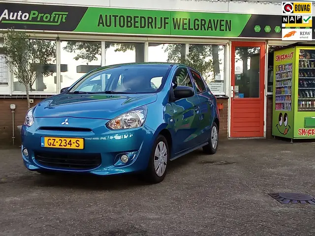 Mitsubishi Space Star 1.0 Entry 2014 Benzine