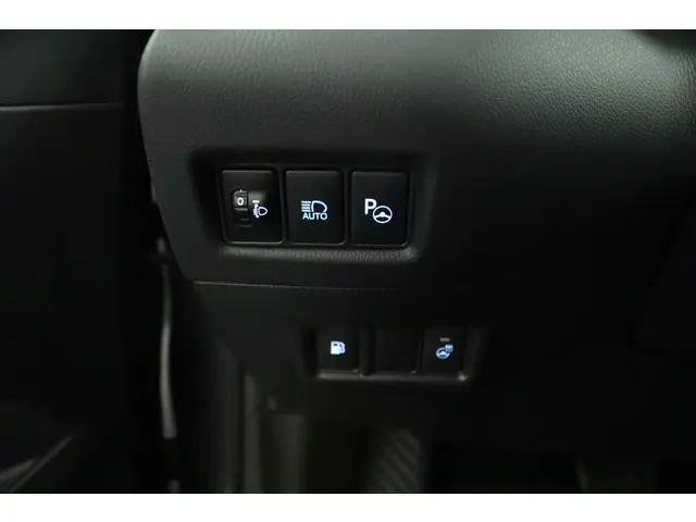 Toyota C-HR 1.8 Hybrid Style 2019 Hybride Benzine 30