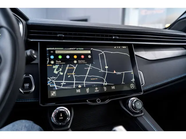 Lynk & Co 01 1.5|Pano|Car Play|360 Cam| 2023 Hybride Benzine 24