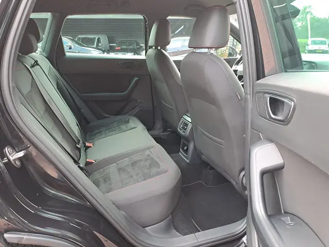 SEAT Ateca 2.0 EcoTSI FR 4DRIVE 2018 Benzine 31