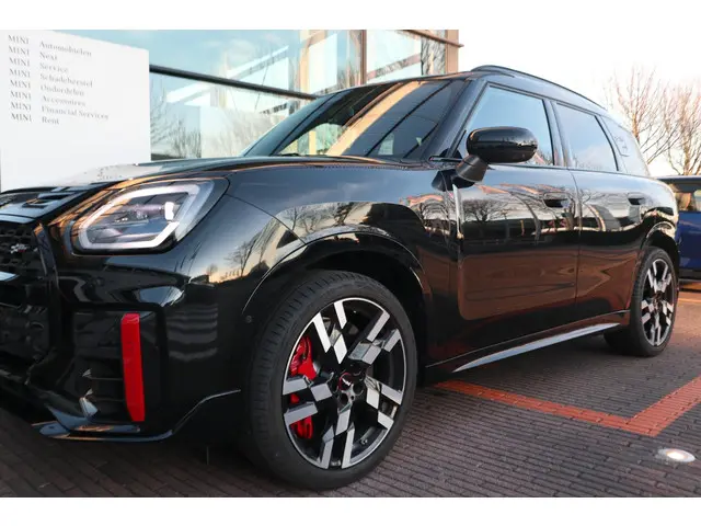 MINI Countryman ALL4 John Cooper Works 2024 Benzine 6
