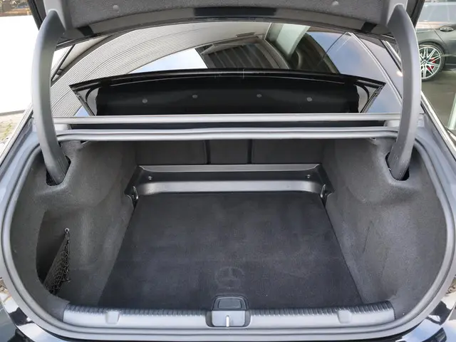 Mercedes-Benz EQE 300 AMG Line 89 kWh 2023 Elektrisch 7