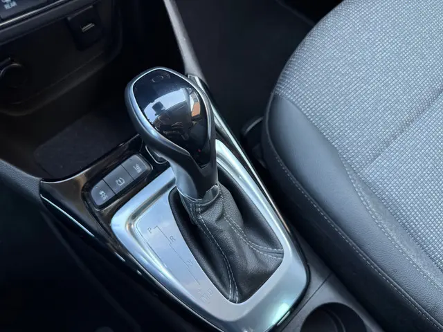 Opel Crossland 1.2 Turbo Elegance 2022 Benzine 22