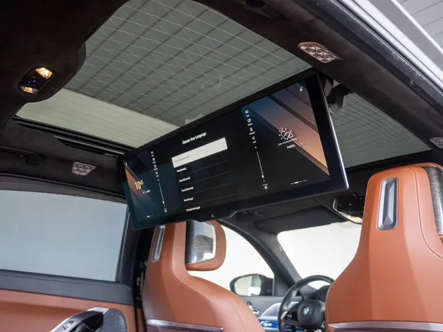 BMW 7 Serie M760e xDrive 2023 Hybride Benzine 21