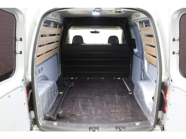 Volkswagen Caddy 2.0 TDI L1H1 BMT Comfortline 2019 Diesel 8