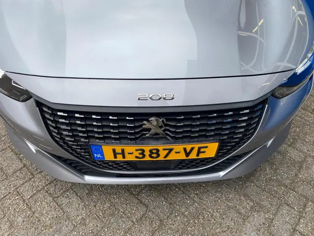 Peugeot 208 1.2 PureTech Allure 2020 Benzine 28