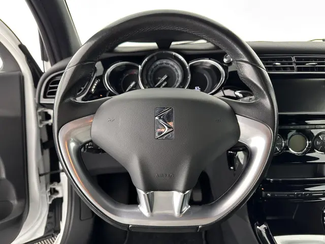DS DS 3 1.6 BlueHDi Business 2015 Diesel 15
