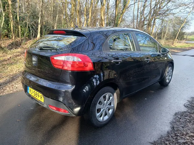 Kia Rio 1.2 CVVT |AIRCO| 2013 Benzine 6