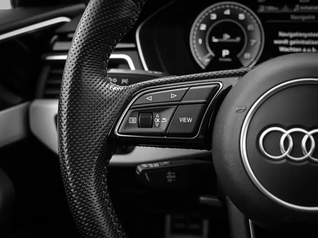 Audi A4 Avant 35 TFSI 150PK S line 2020 Benzine 17