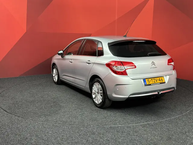 Citroën C4 1.2 PureTech Exclusive 2014 Benzine 6