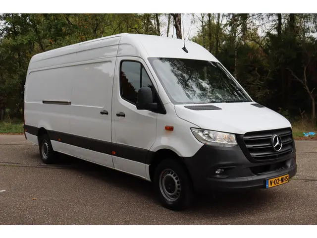 Mercedes-Benz Sprinter 315 1.9 CDI L3H2 RWD 2023 Diesel 21