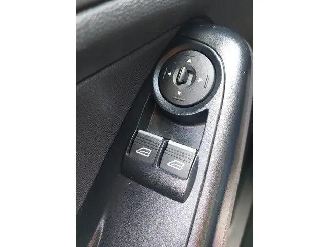 Ford Fiesta 1.25 2016 Benzine 24
