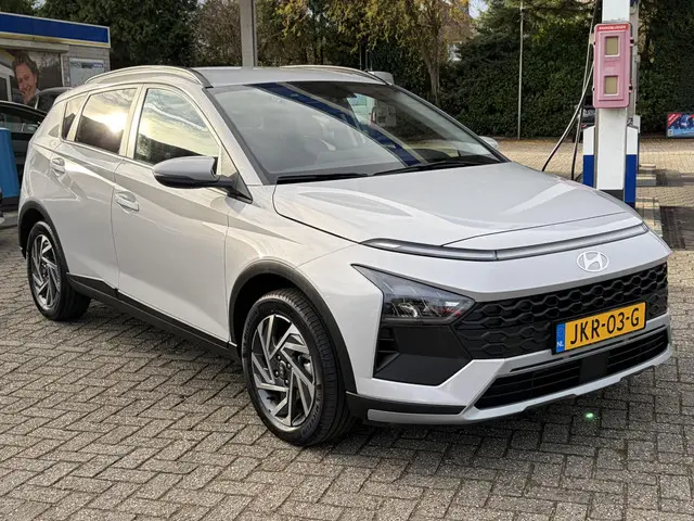 Hyundai Bayon 1.0 T-GDI Premium Sky 2025 Benzine 10