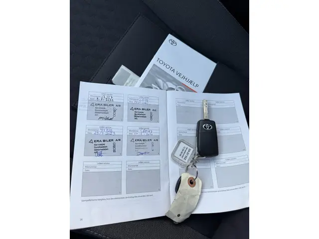 Toyota Yaris 1.5 Hybrid Active 2021 Hybride Benzine 15