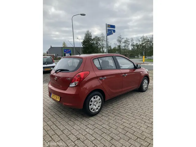 Hyundai i20 1.2i i-Drive 2013 Benzine 5