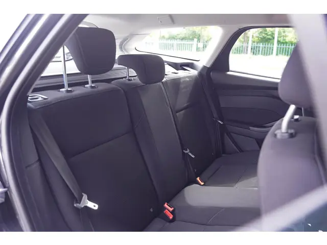 Ford Focus Wagon 1.0 Trend 2016 Benzine 37