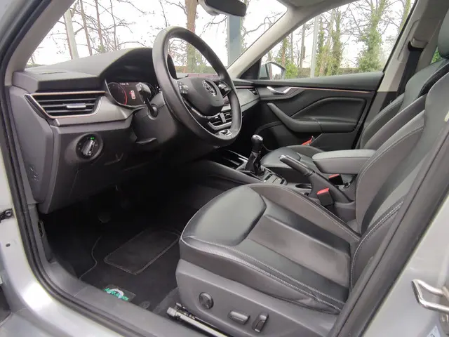 Škoda Kamiq 1.0 TSI Business Edition 2021 Benzine 25