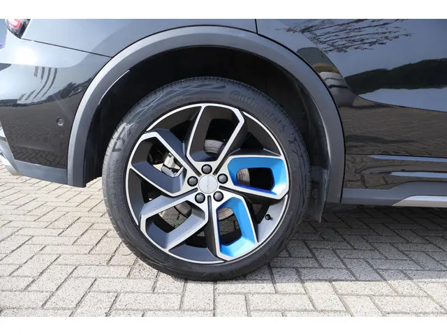 Lynk & Co 01 1.5 2023 Hybride Benzine 18