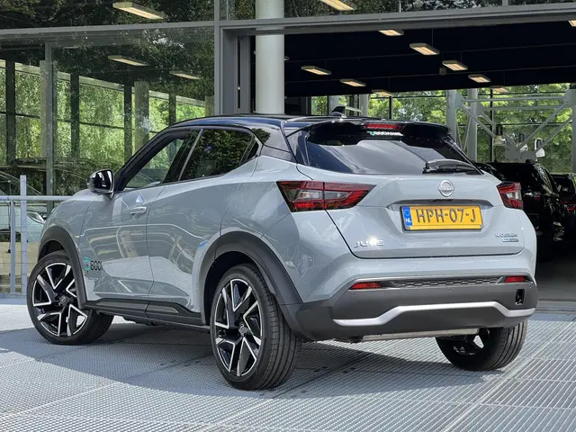 Nissan Juke 1.6 Hybrid N-Design 2025 Hybride Benzine 6