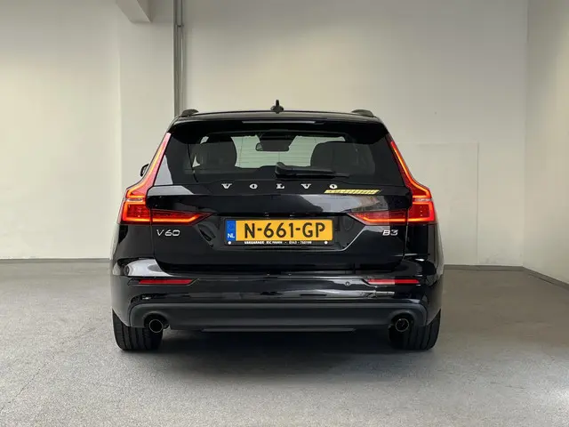 Volvo V60 2.0 B3 Momentum Advantage 2021 Benzine 5