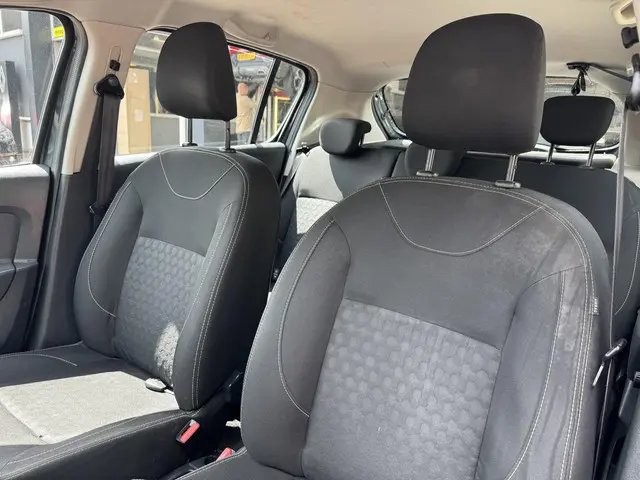 Dacia Sandero 0.9 TCe SL Royaal 2016 Benzine 10
