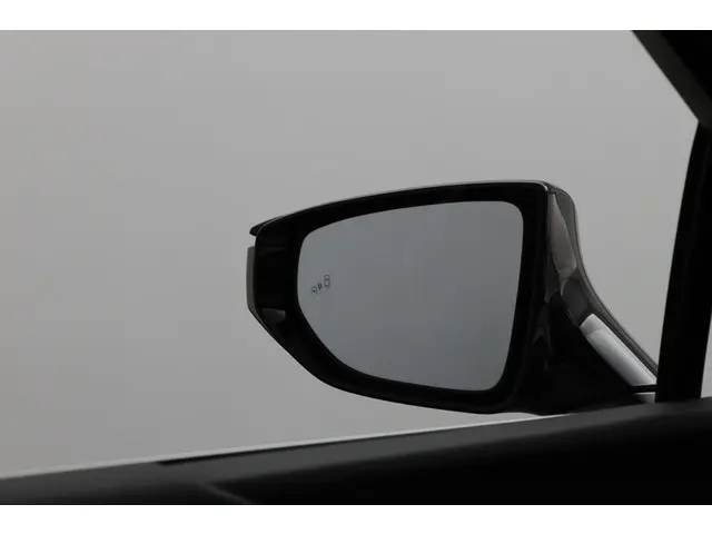 Lexus UX 250h Luxury Line 2022 Hybride Benzine 48