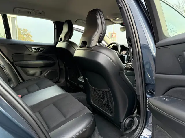 Volvo V60 2.0 T4 Inscription RIJKLAARPRIJS! 2020 Benzine 12