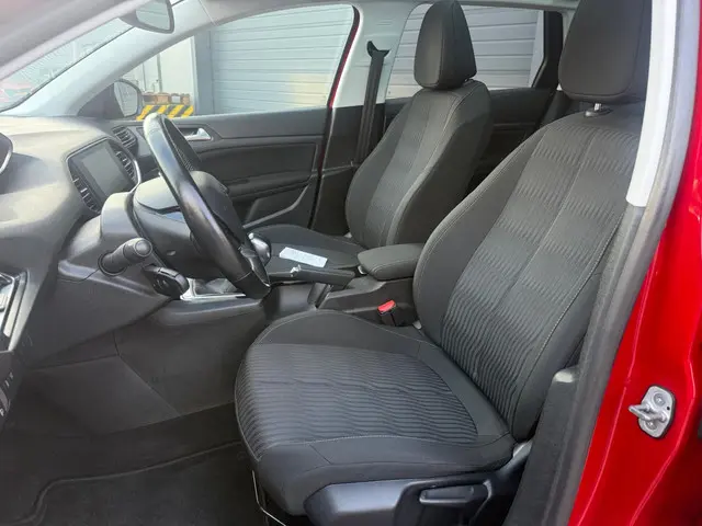 Peugeot 308 SW 1.2 PureTech Blue Lion 2017 Benzine 11