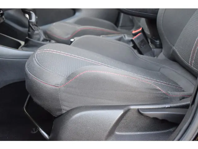 Opel Corsa 1.4 Online Edition 2018 Benzine 21