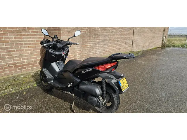 Yamaha X MAX 250 ABS BOUWJAAR 2016/8.168KM! 2016 Benzine 7