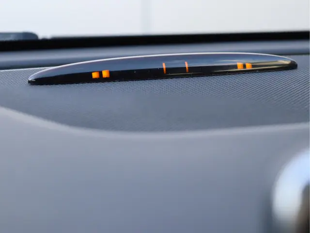 Mercedes-Benz CLA 200 Prestige 2013 Benzine 47