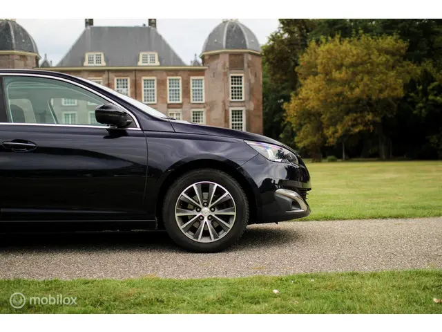 Peugeot 308 1.6 THP Première | NAP | 2013 Benzine 8