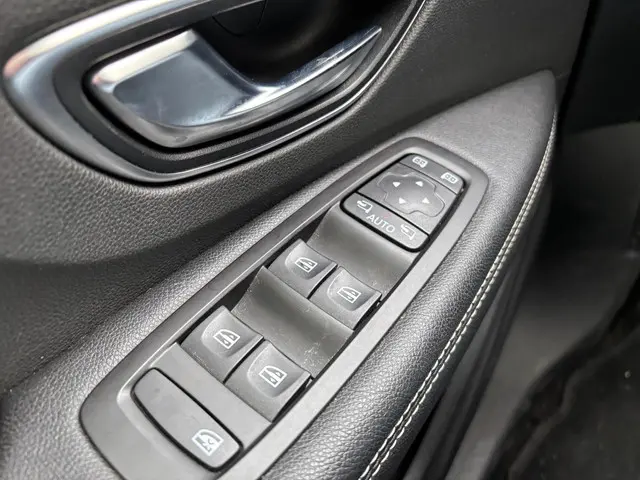 Renault Grand Scénic 1.3 TCe Bose 2019 Benzine 17